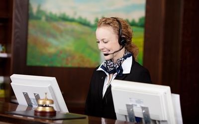 Tầm Quan Trọng Của Bộ Đàm Trong Khách Sạn